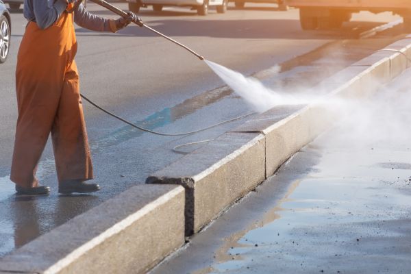 Commercial Concrete Cleaning in San Rafael