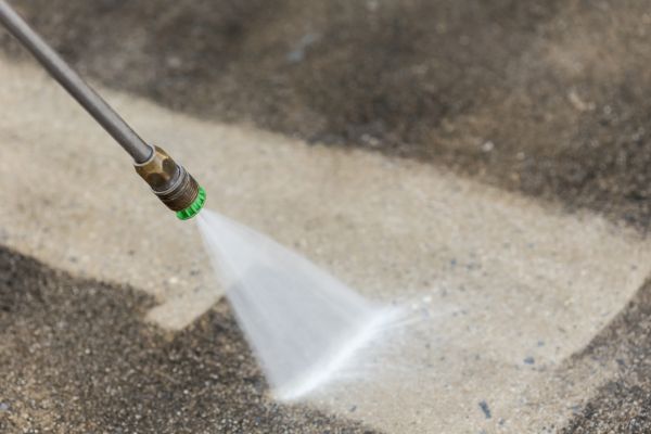 Cost of Garage Floor Power Washing in San Rafael
