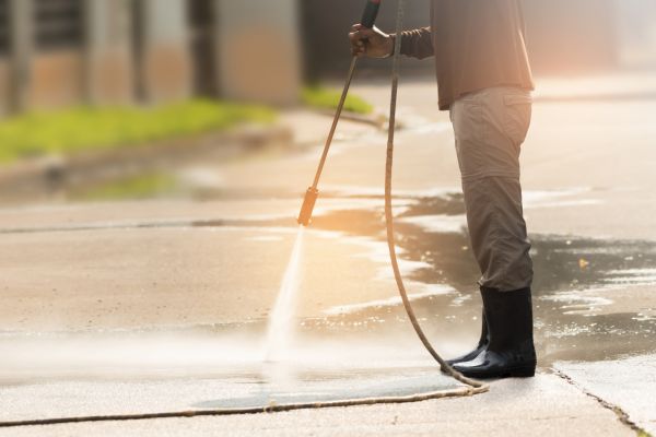 Residential Concrete Cleaning in San Rafael