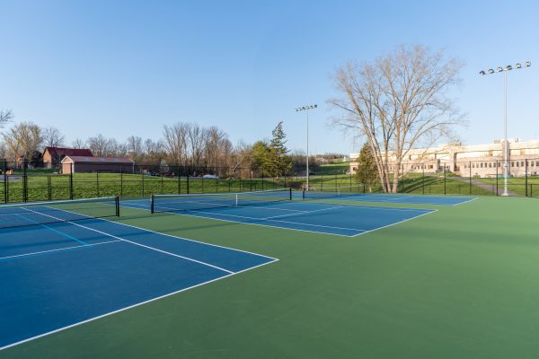 Cost of Tennis Court Cleaning in San Rafael