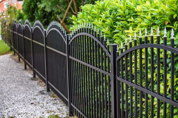 Cost of Iron Fence Pressure Washing in San Rafael