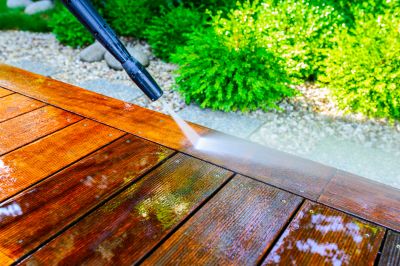 Composite Deck Cleaning